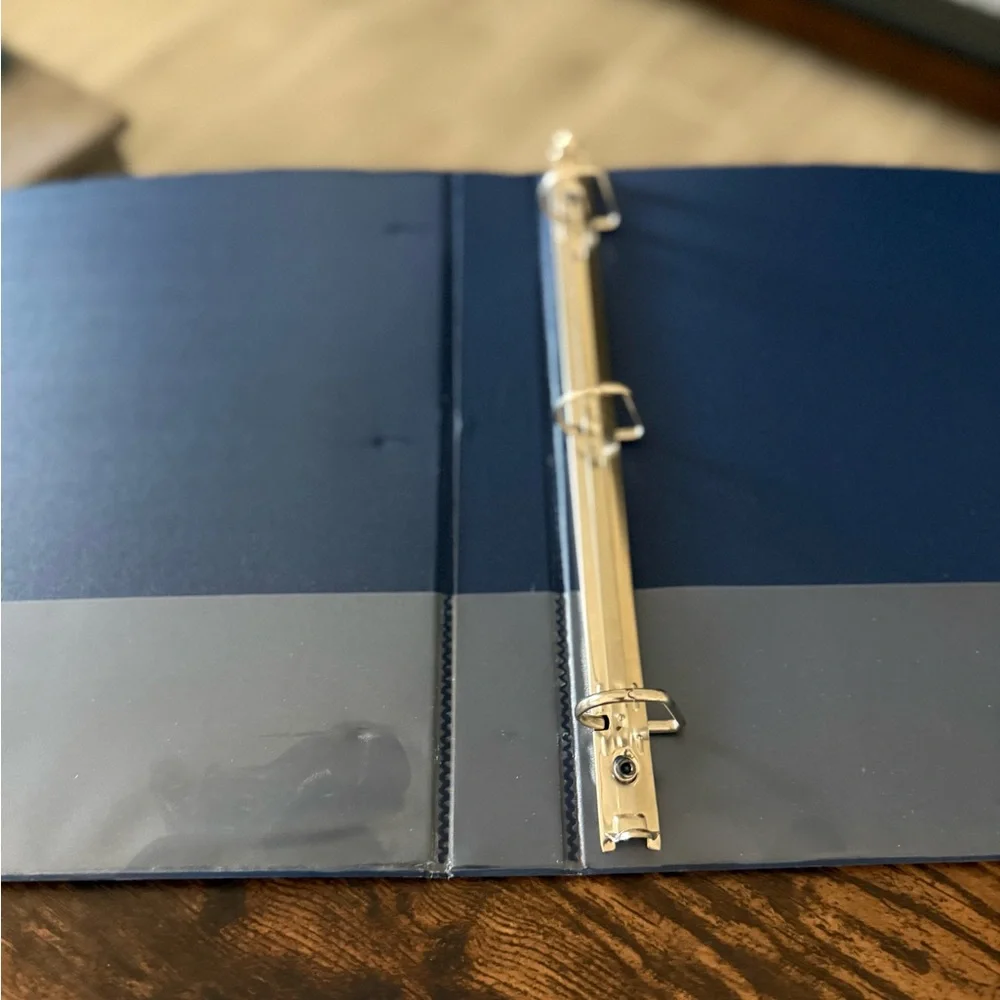 Avery Durable Clear Cover Binder - Navy
